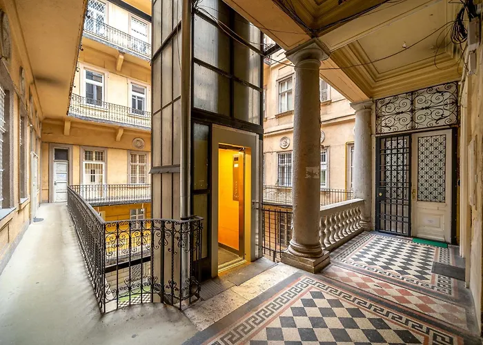 Appartamento Sweet Dreams At Oktogon Downtown Budapest