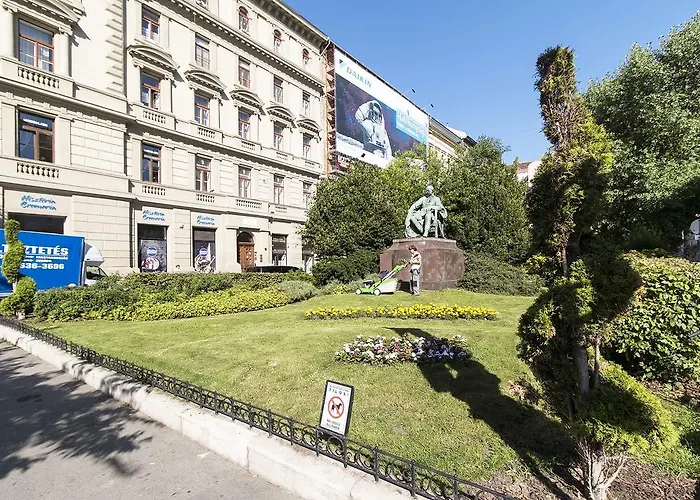 Sweet Dreams At Oktogon Downtown Apartament *